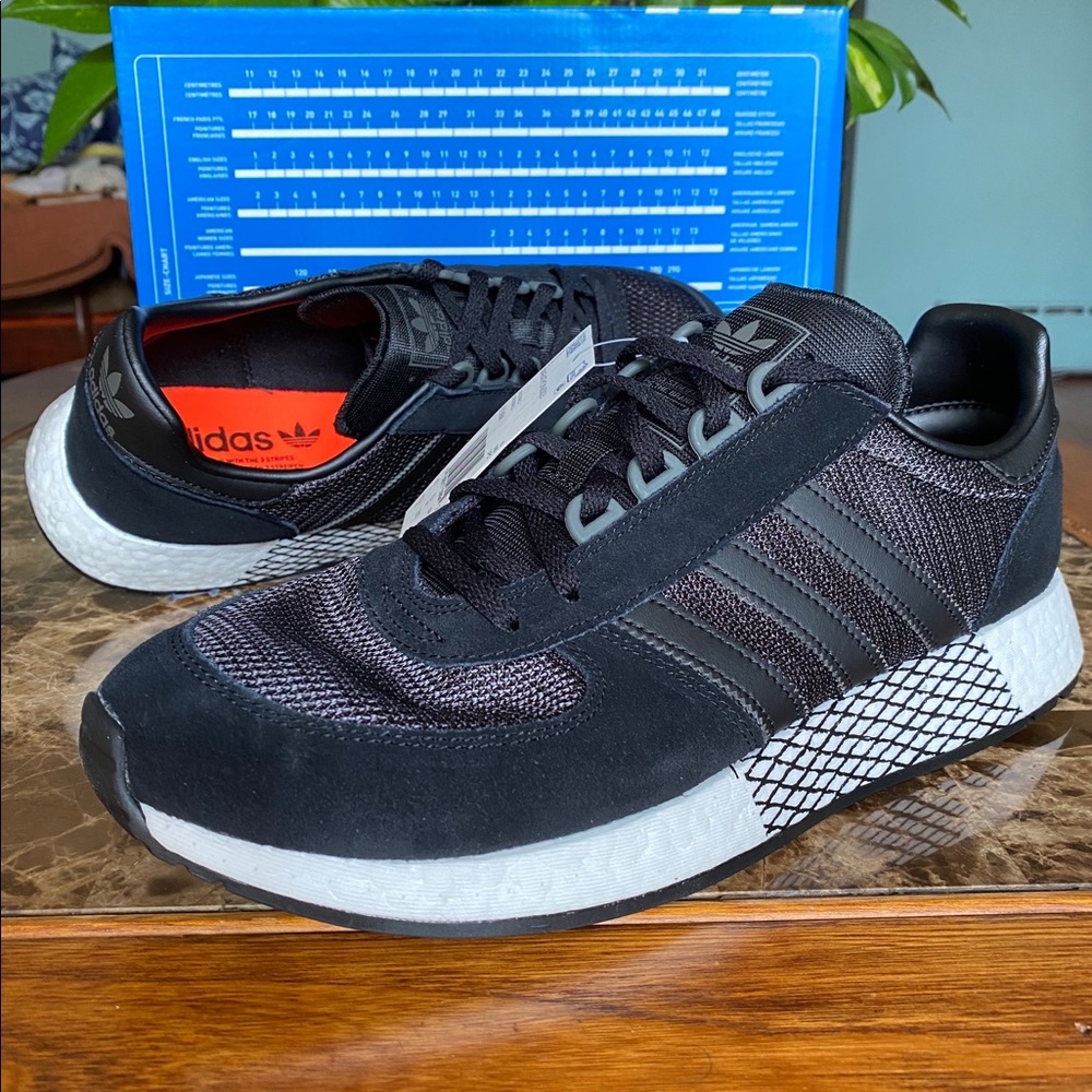 Adidas MARATHONx5923 in Black Unisex